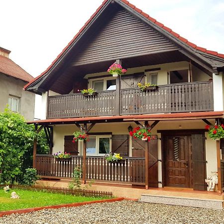 Casa Ursului Hotel Bujoreni ภายนอก รูปภาพ